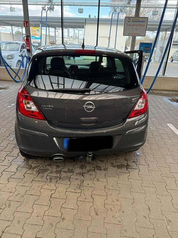 Gebraucht Opel Corsa Energy 101 PS (74 kW) 2014 Grau Kleinwagen