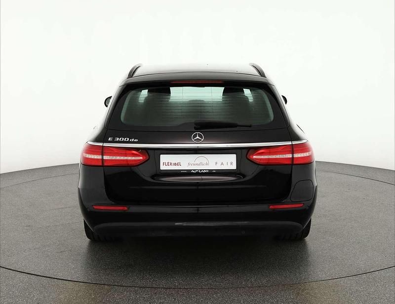 Gebraucht Mercedes E300 306 PS (225 kW) 2019 Schwarz Kombi