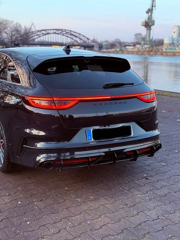 Gebraucht Kia ProCeed GT 204 PS (150 kW) 2022 Schwarz Kombi