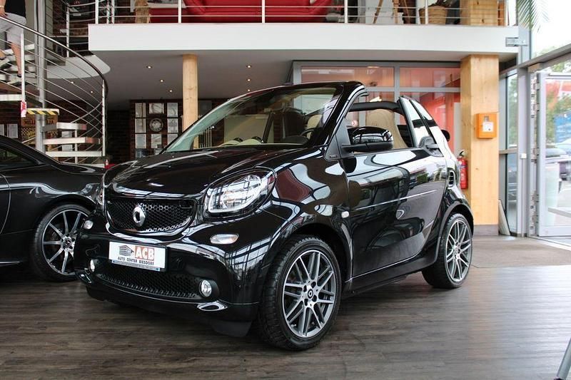 Schwarz Gebraucht 2018 Smart ForTwo Cabrio Brabus Xclusive Cabrio | 23.900 € (Etwas zu teuer) - Bild 1/4