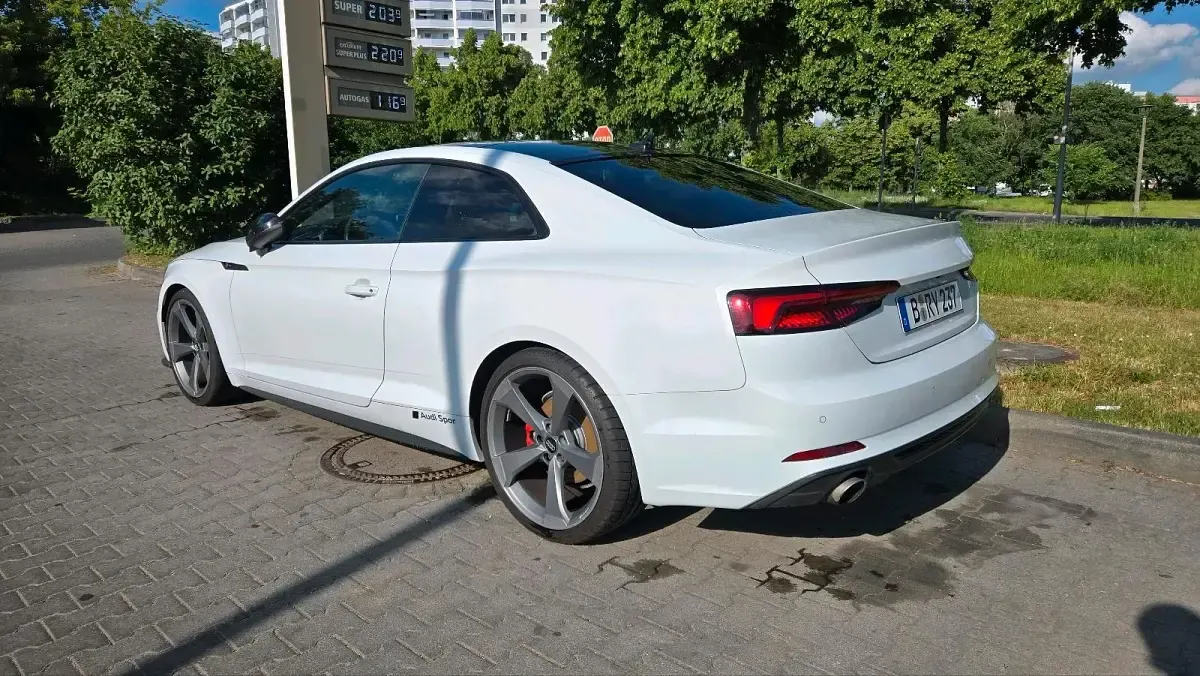 Gebraucht Audi A5 Black Edition 190 PS (139 kW) 2017 Weiß Coupé