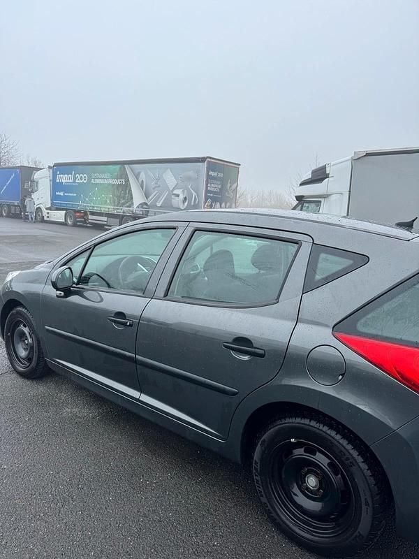 Gebraucht Peugeot 207 95 PS (69 kW) 2009 Grau Kombi
