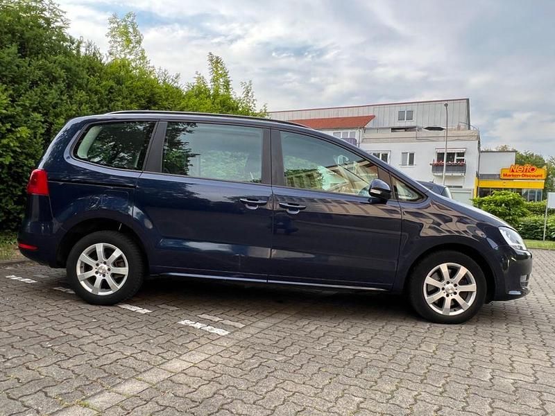 Gebraucht VW Sharan 140 PS (102 kW) 2011 Blau Van / Kleinbus