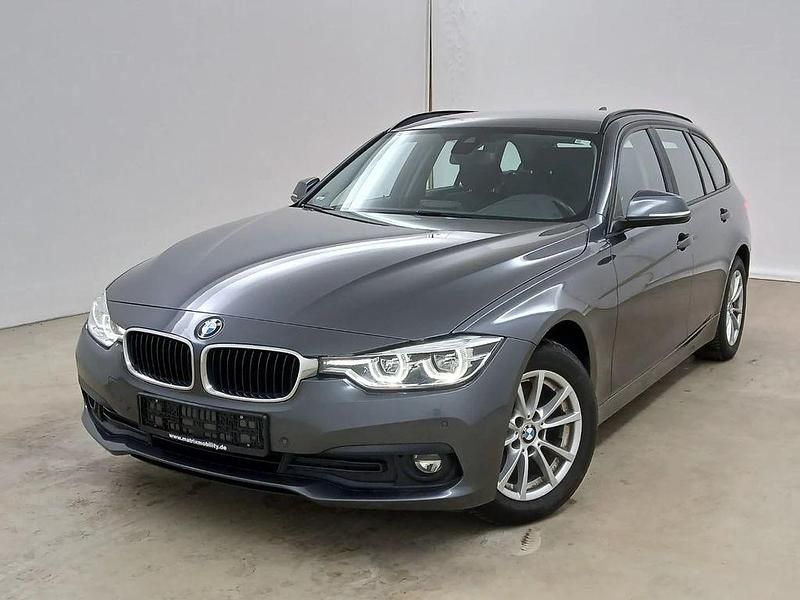 Grau Gebraucht 2019 BMW 320 Advantage Kombi | 15.990 € (Superpreis) - Bild 1/4