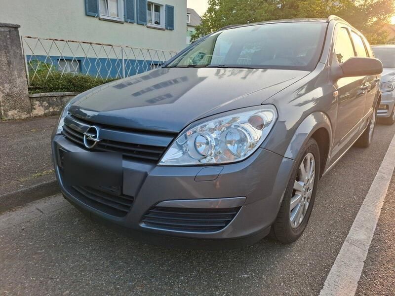Grau Gebraucht 2005 Opel Astra Kombi | 1.950 € (Fairer Preis) - Bild 1/4