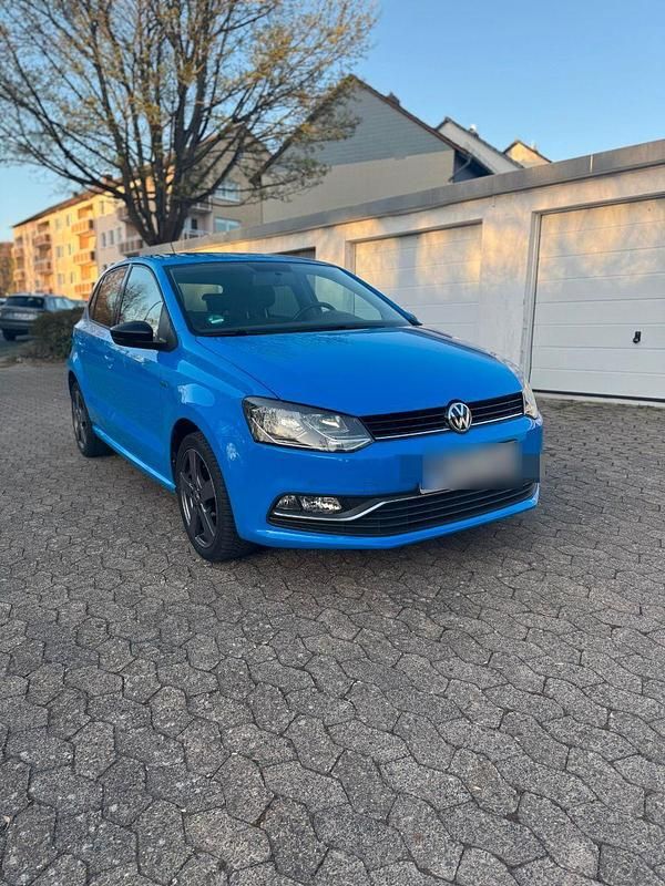 Gebraucht VW Polo 90 PS (66 kW) 2015 Blau Kleinwagen