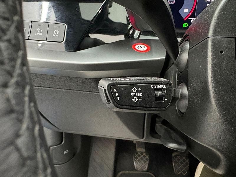 Gebraucht Audi A3 S-Line 116 PS (85 kW) 2023 Blau Limousine