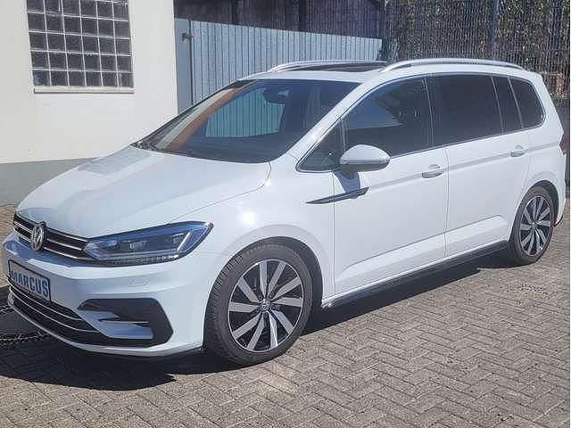 Weiß Gebraucht 2017 VW Touran Highline Van / Kleinbus | 17.500 € (Guter Preis) - Bild 1/4