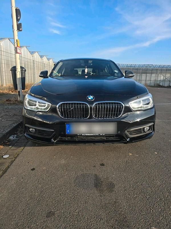 Schwarz Gebraucht 2019 BMW 118 Kleinwagen | 15.400 € (Guter Preis) - Bild 1/4