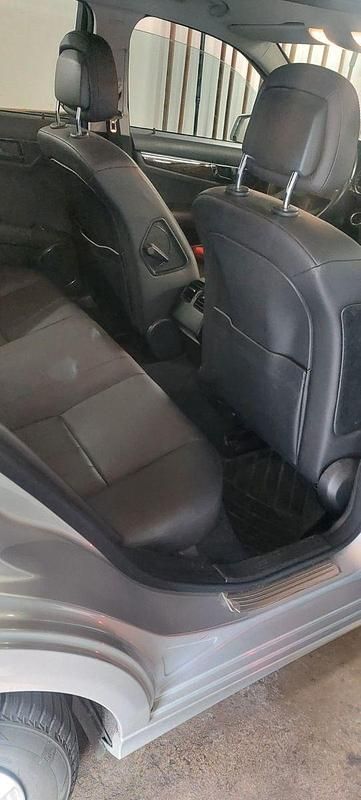 Gebraucht Mercedes C250 204 PS (150 kW) 2009 Silber Kombi