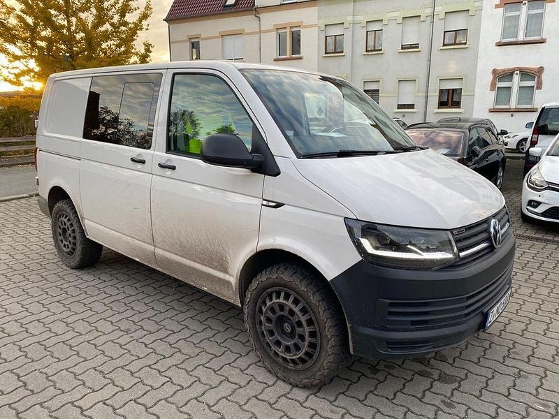 Weiß Gebraucht 2017 VW T6 Van | 27.990 € - Bild 1/4