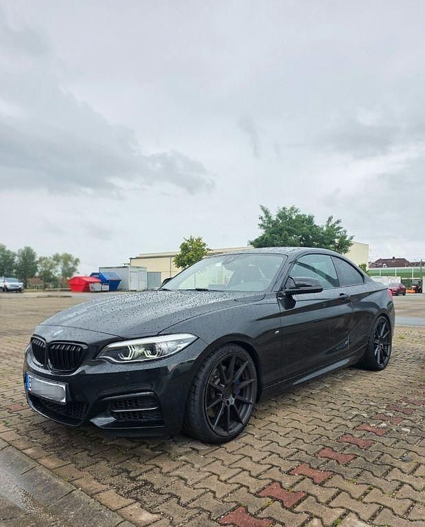 Schwarz Gebraucht 2018 BMW M240 M Sport Coupé | 32.600 € (Guter Preis) - Bild 1/3