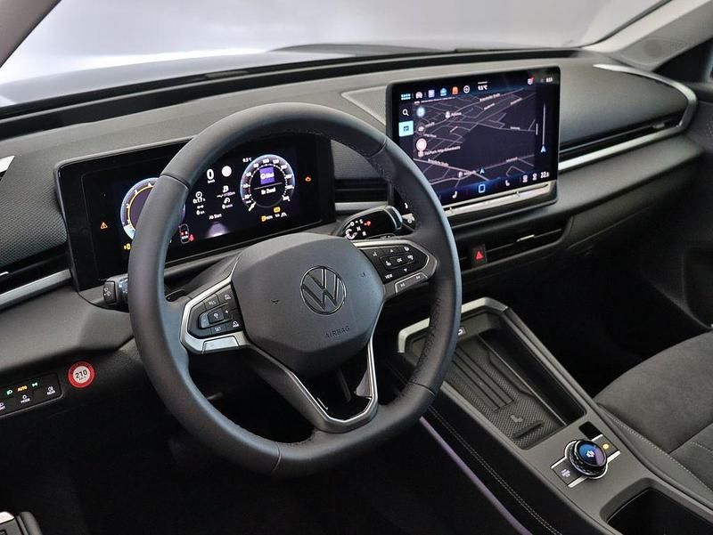 Gebraucht VW T-Roc Style 150 PS (110 kW) 2026 Grenadillschwarz metallic SUV