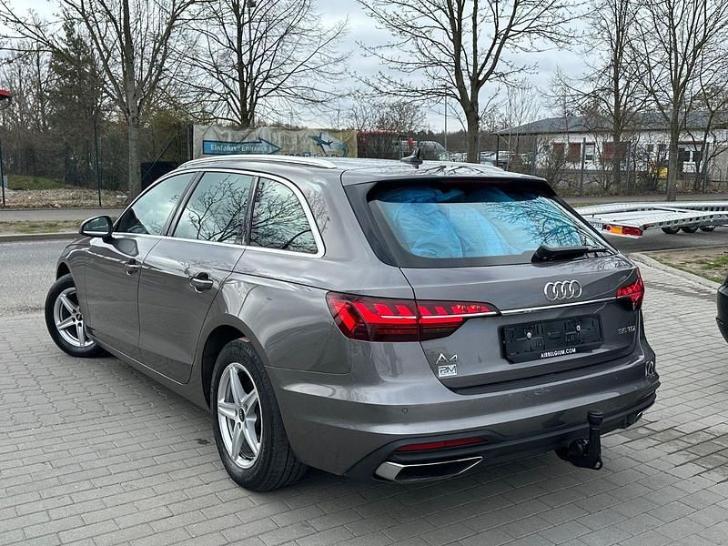 Gebraucht Audi A4 163 PS (119 kW) 2022 Beige Kombi