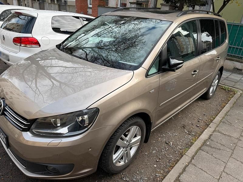 Gebraucht VW Touran 140 PS (102 kW) 2012 Gelb Van / Kleinbus