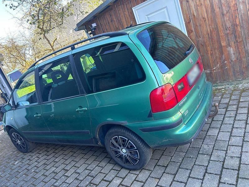 Gebraucht VW Sharan 131 PS (96 kW) 2003 Grün Van / Kleinbus