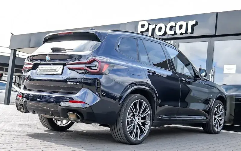 Używany BMW X3 Performance 184 KM (135 kW) 2023 Czarny SUV