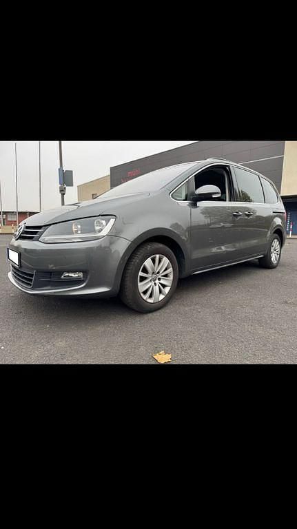 Gebraucht VW Sharan Highline 140 PS (102 kW) 2011 Grau Van / Kleinbus