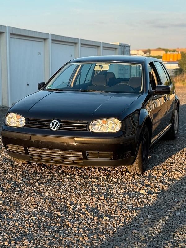 Gebraucht VW Golf IV 105 PS (77 kW) 2000 Schwarz Limousine
