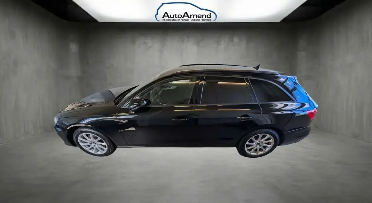 Gebraucht Audi A4 150 PS (110 kW) 2022 Schwarz Kombi