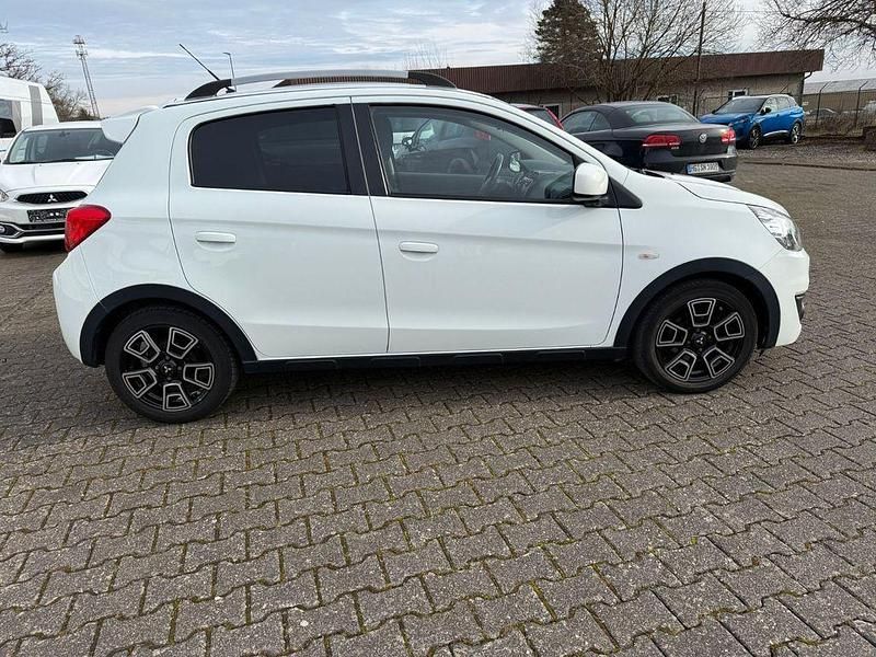 Gebraucht Mitsubishi Space Star Edition 80 PS (58 kW) 2018 Weiß Limousine