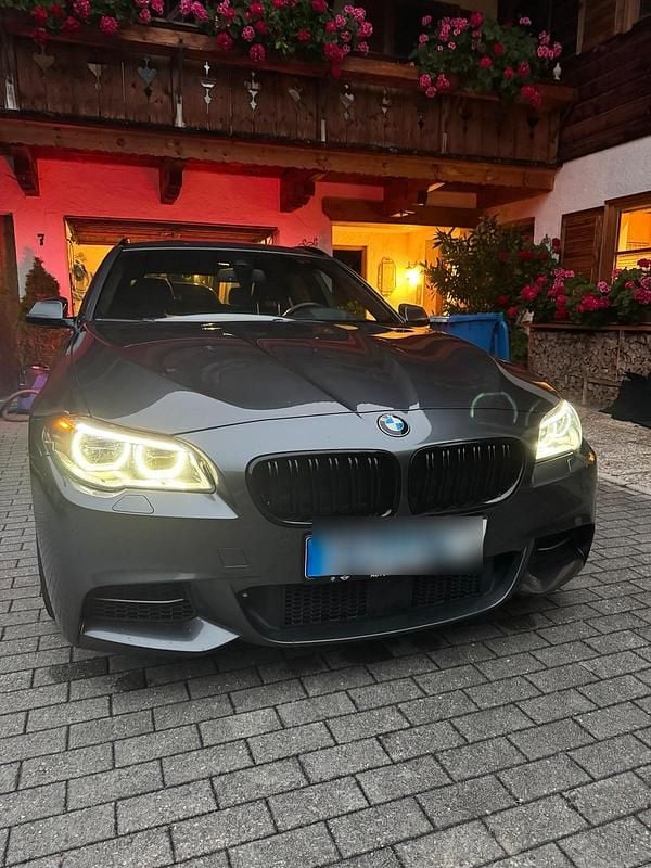Grau Gebraucht 2016 BMW 535 M Sport Kombi | 16.500 € (Fairer Preis) - Bild 1/4
