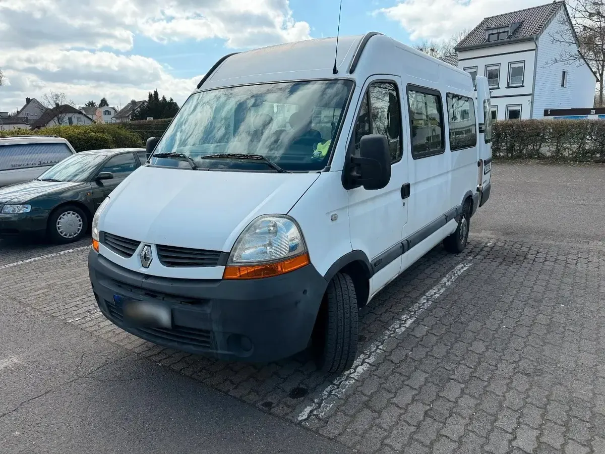 Usado Renault Master 120 HP (88 kW) 2010 Branco Monovolume
