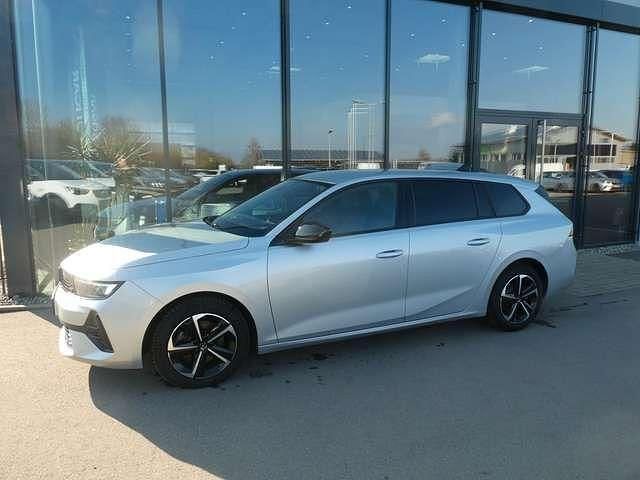 Gebraucht Opel Astra 131 PS (96 kW) 2024 Silber Kombi