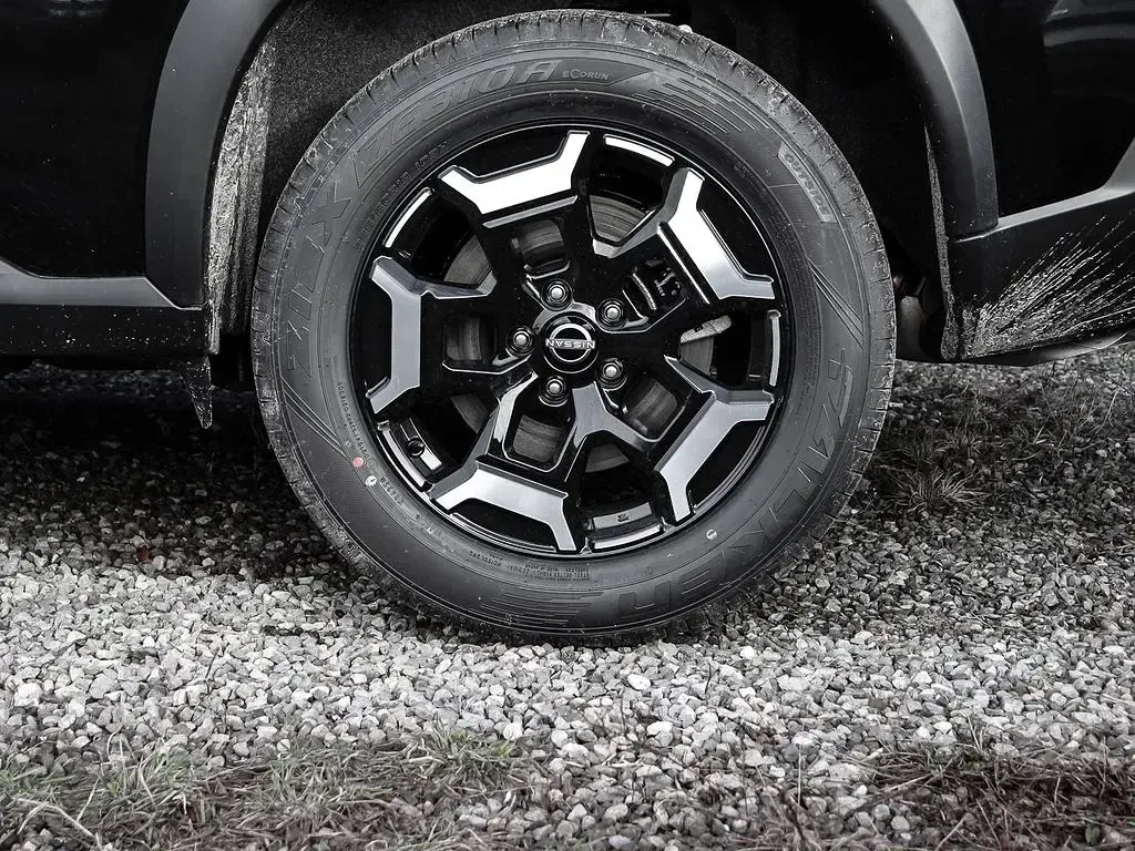 Neu Nissan X-Trail 360º 204 PS (150 kW) 2026 P) (schwarz SUV