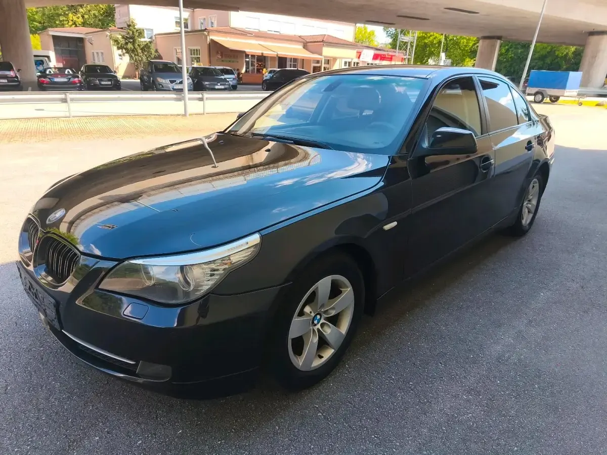 Gebraucht BMW 520 Comfort Edition 177 PS (130 kW) 2010 Schwarz Limousine