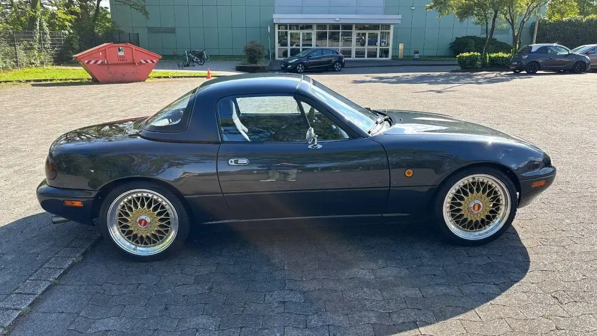 Gebraucht Mazda MX5 116 PS (85 kW) 1992 Grau Cabrio