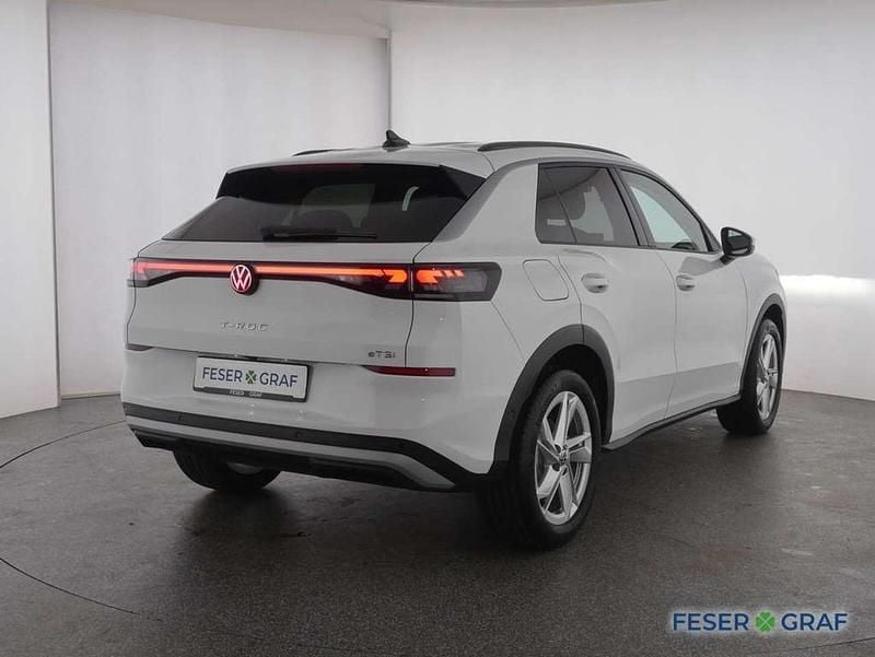 Neu VW T-Roc Life 150 PS (110 kW) 2026 Pure white uni SUV