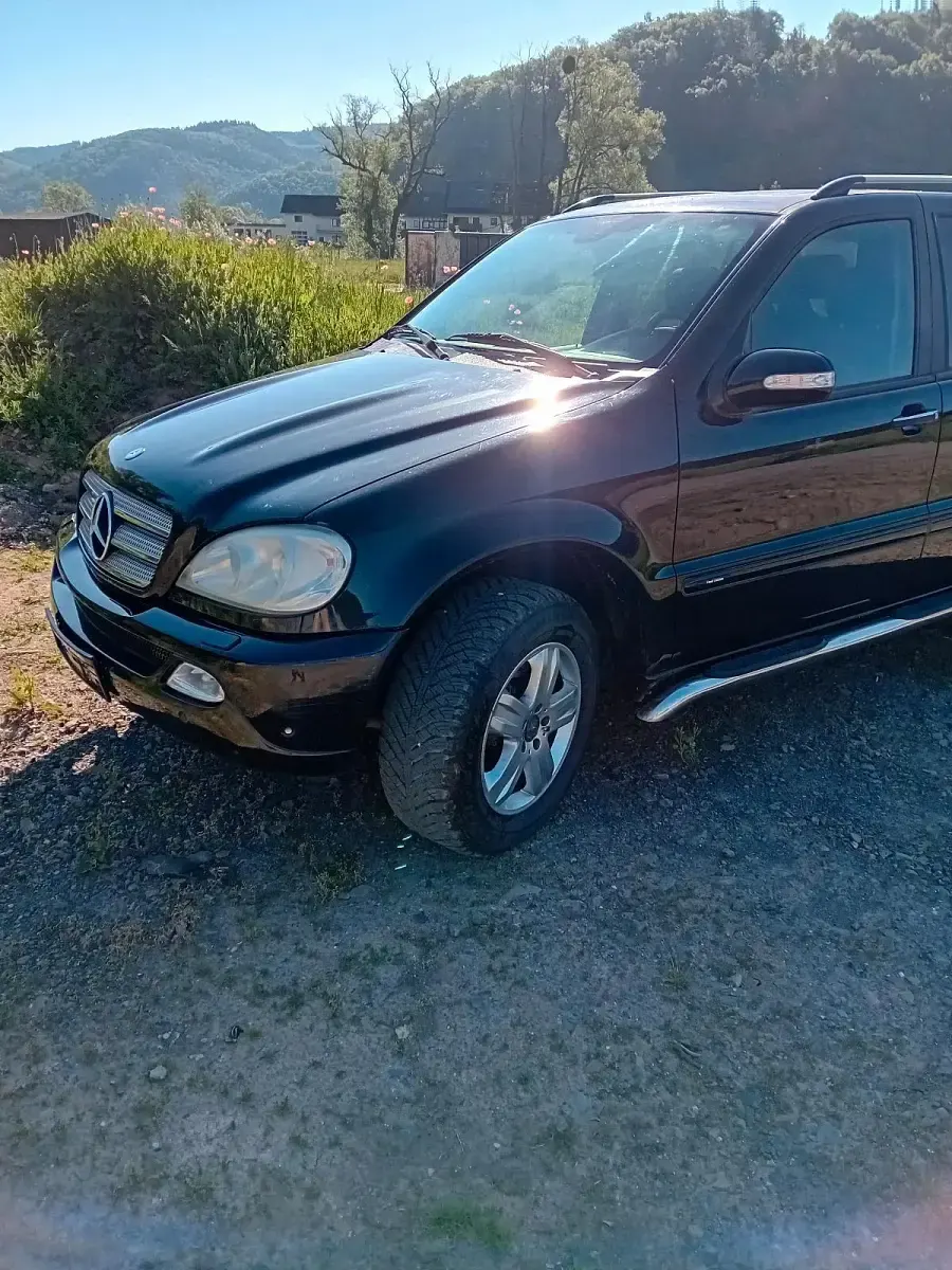 Gebraucht Mercedes ML350 293 PS (215 kW) 2004 Schwarz SUV