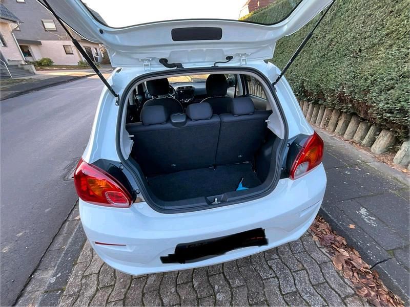 Second-hand Mitsubishi Space Star 71 CP (52 kW) 2018 Alb Hatchback