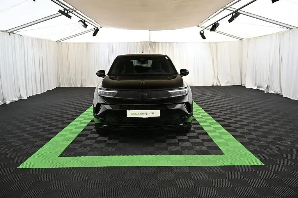Gebraucht Opel Mokka 136 PS (100 kW) 2025 Schwarz SUV