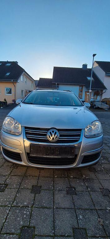 Gebraucht VW Golf VI 105 PS (77 kW) 2008 Silber Kleinwagen