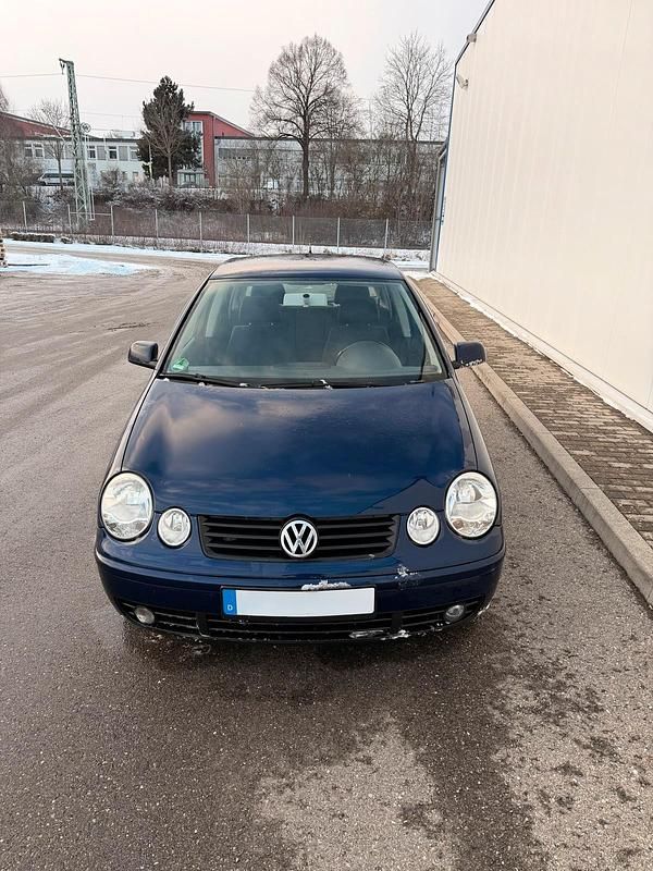 Blau Gebraucht 2002 VW Polo Kleinwagen | 1.500 € - Bild 1/4