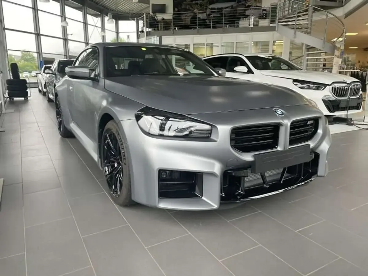 Ny BMW M2 Performance 480 HK (353 kW) 2025 Bmw individual frozen pure gre Coupe