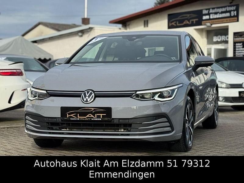 Grau Gebraucht 2020 VW Golf United Limousine | 21.990 € (Teuer) - Bild 1/4
