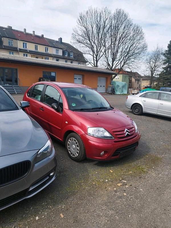 Gebraucht Citroën C3 60 PS (44 kW) 2006 Rot Kleinwagen