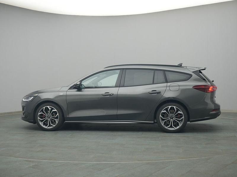 Neu Ford Focus ST-Line X 155 PS (114 kW) 2025 Grau Limousine