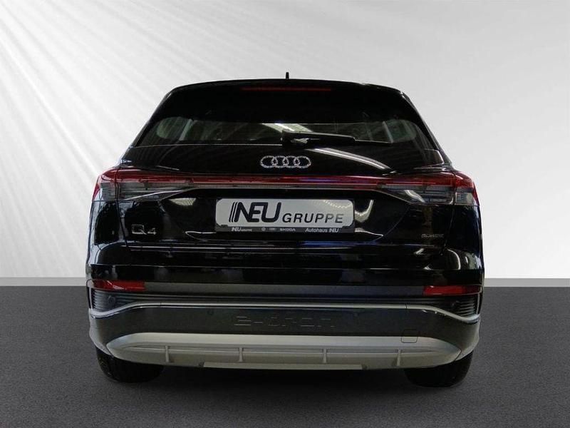 Gebraucht Audi e-tron S-Line 210 kW (286 PS) 2024 Mythosschwarz (metallic) SUV