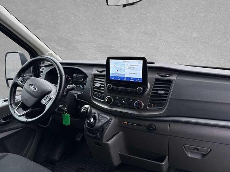 Gebraucht Ford Transit Trend 170 PS (125 kW) 2021 Blau (blazer blau) Limousine
