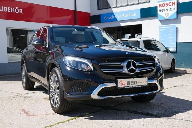 Schwarz Gebraucht 2018 Mercedes GLC350 Exclusive SUV | 31.290 € (Guter Preis) - Bild 1/4