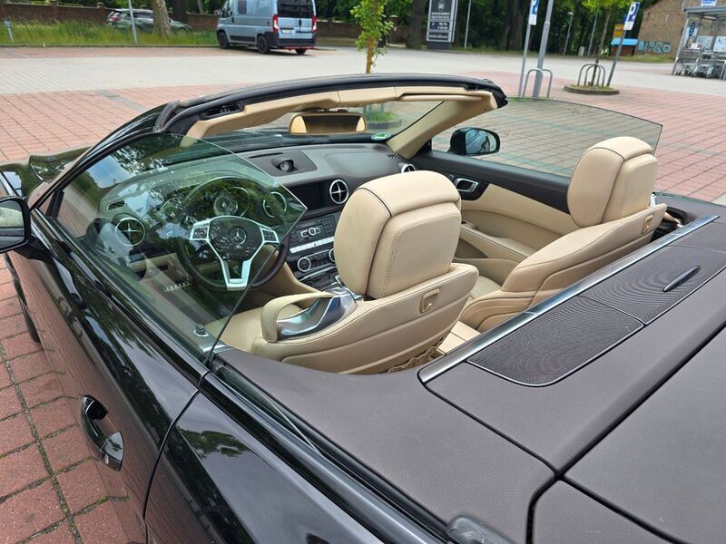 Schwarz Gebraucht 2013 Mercedes SL350 Cabrio | 42.500 € - Bild 1/4