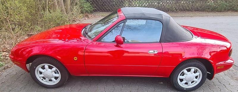 Gebraucht Mazda MX5 116 PS (85 kW) 1990 Rot Cabrio