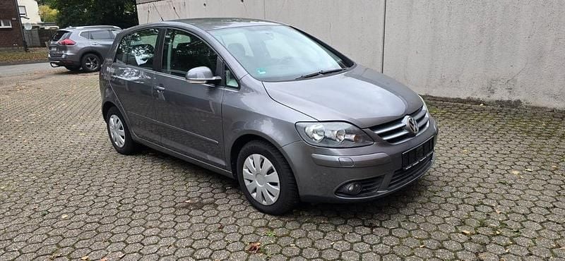 Grau Gebraucht 2007 VW Golf Plus Van / Kleinbus | 1.960 € (Guter Preis) - Bild 1/4