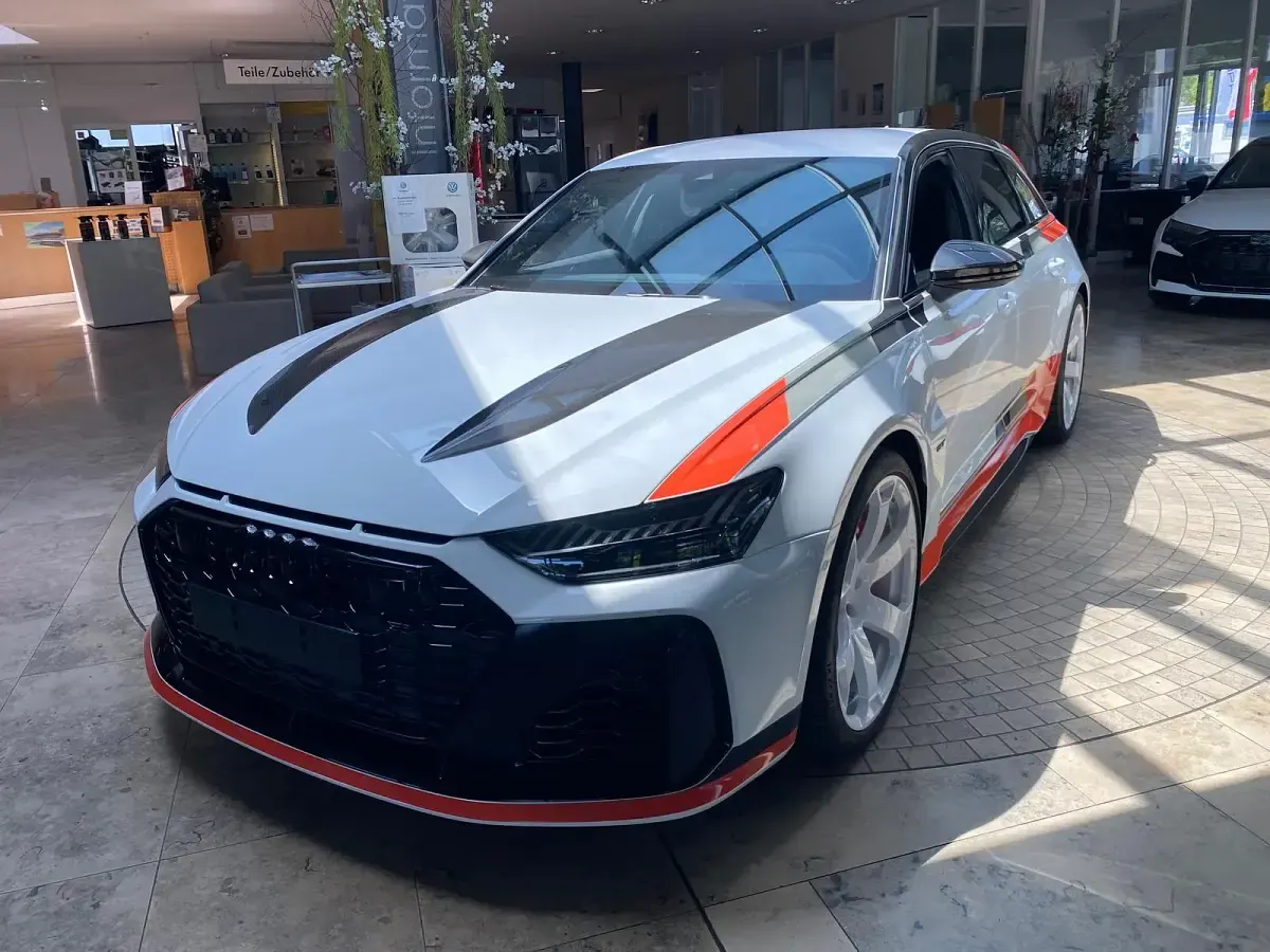 Gebraucht Audi RS6 Performance 630 PS (463 kW) 2025 Kombi