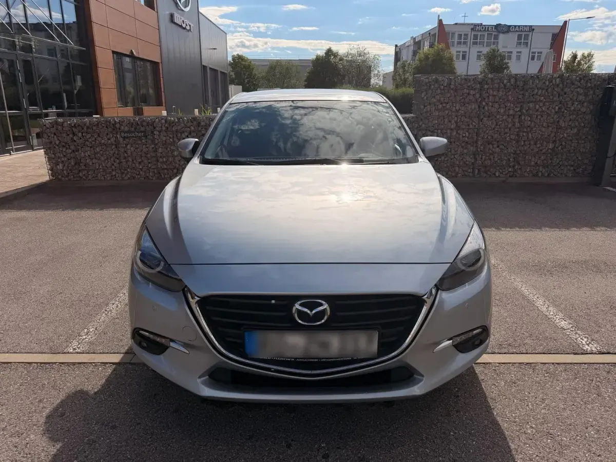 Gebraucht Mazda 3 Exclusive-Line 122 PS (89 kW) 2019 Silber Limousine