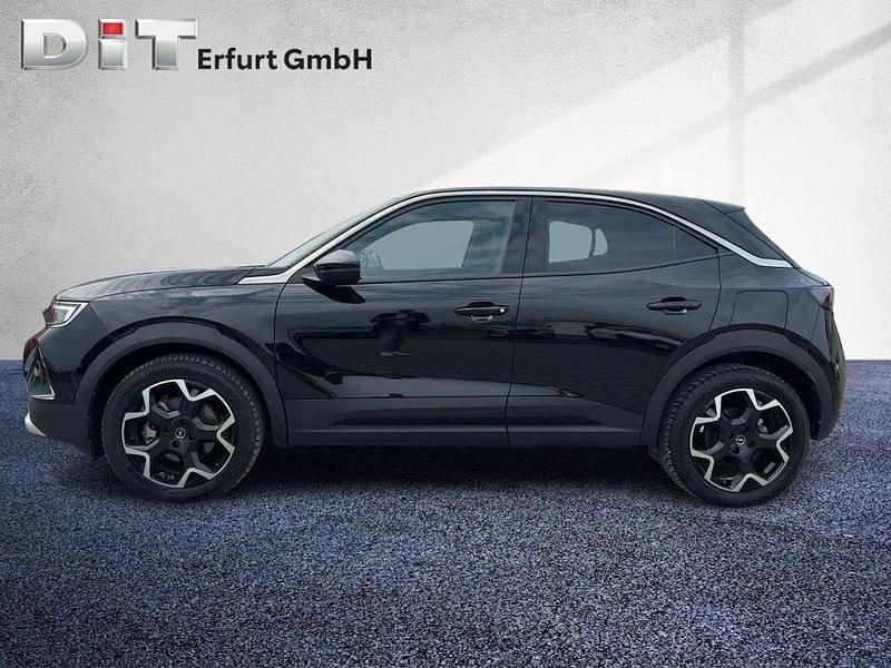 Gebraucht Opel Mokka-e Ultimate 100 kW (136 PS) 2022 Diamant schwarz/karbon schwarz SUV